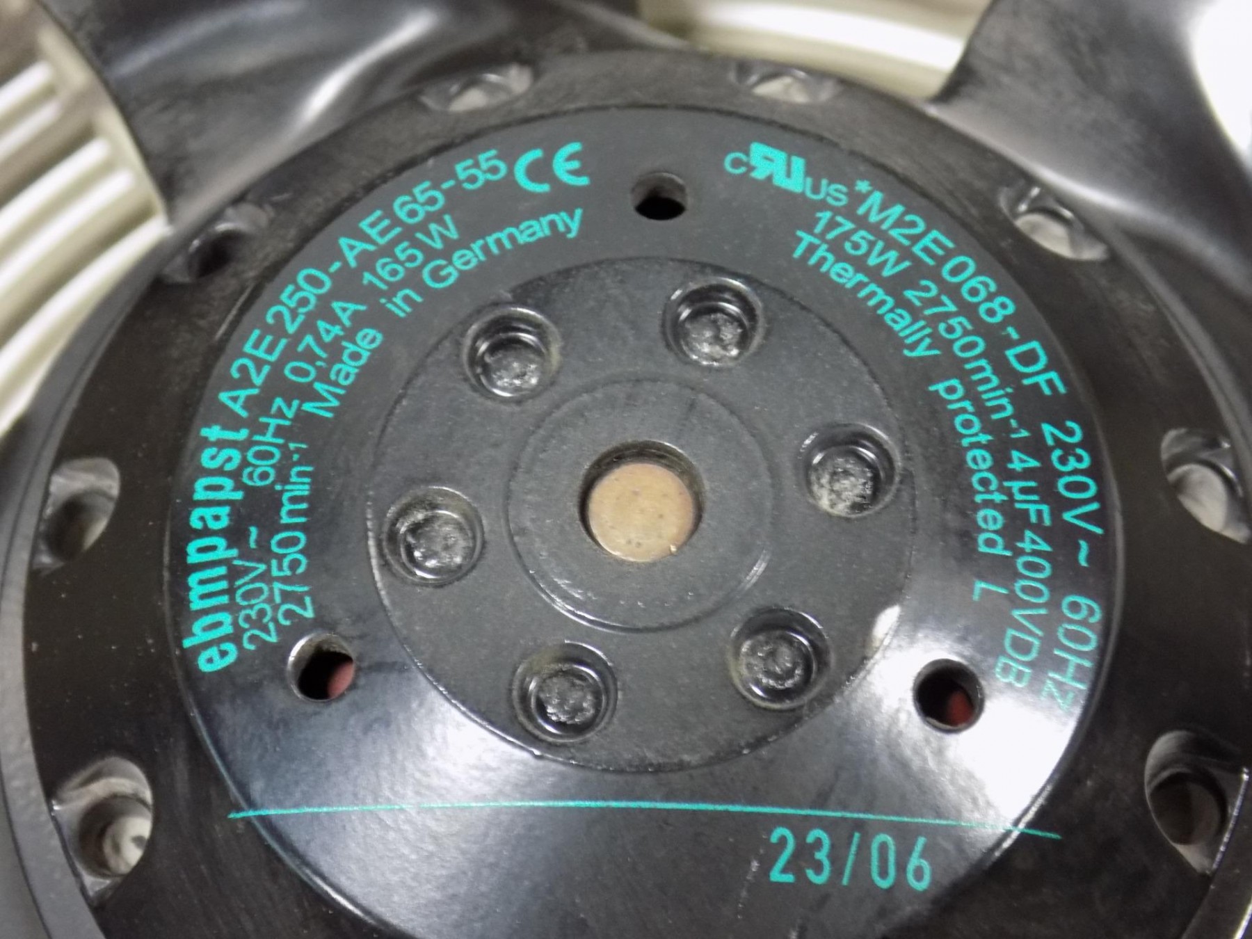 VENTILADOR AXIAL EBM AX 250 MM 220/1 S/GRADE (LUAT)A2E250-AE