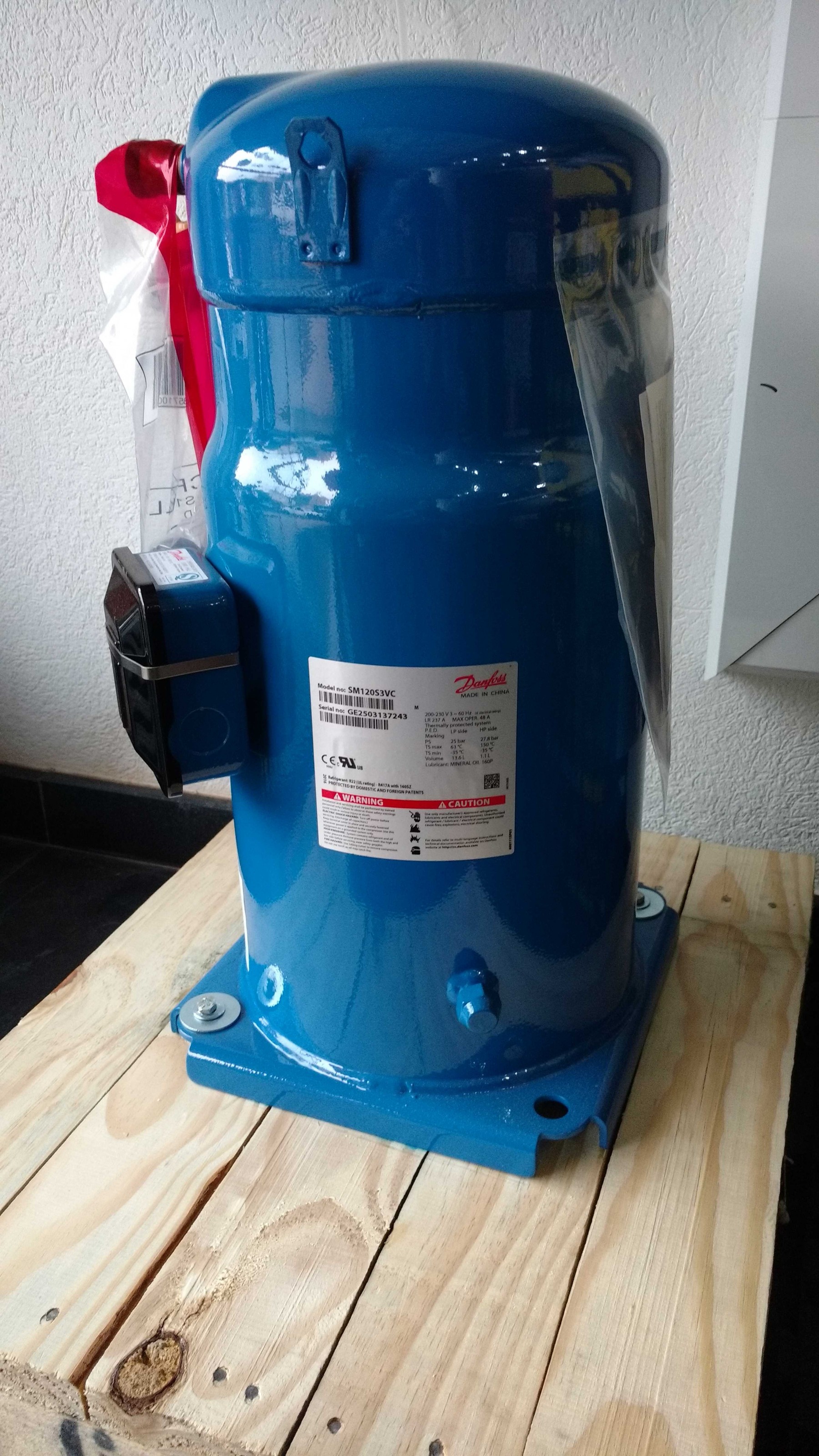 COMP DANFOSS SCR 10 TR 220/3 R22 TRIFASICO