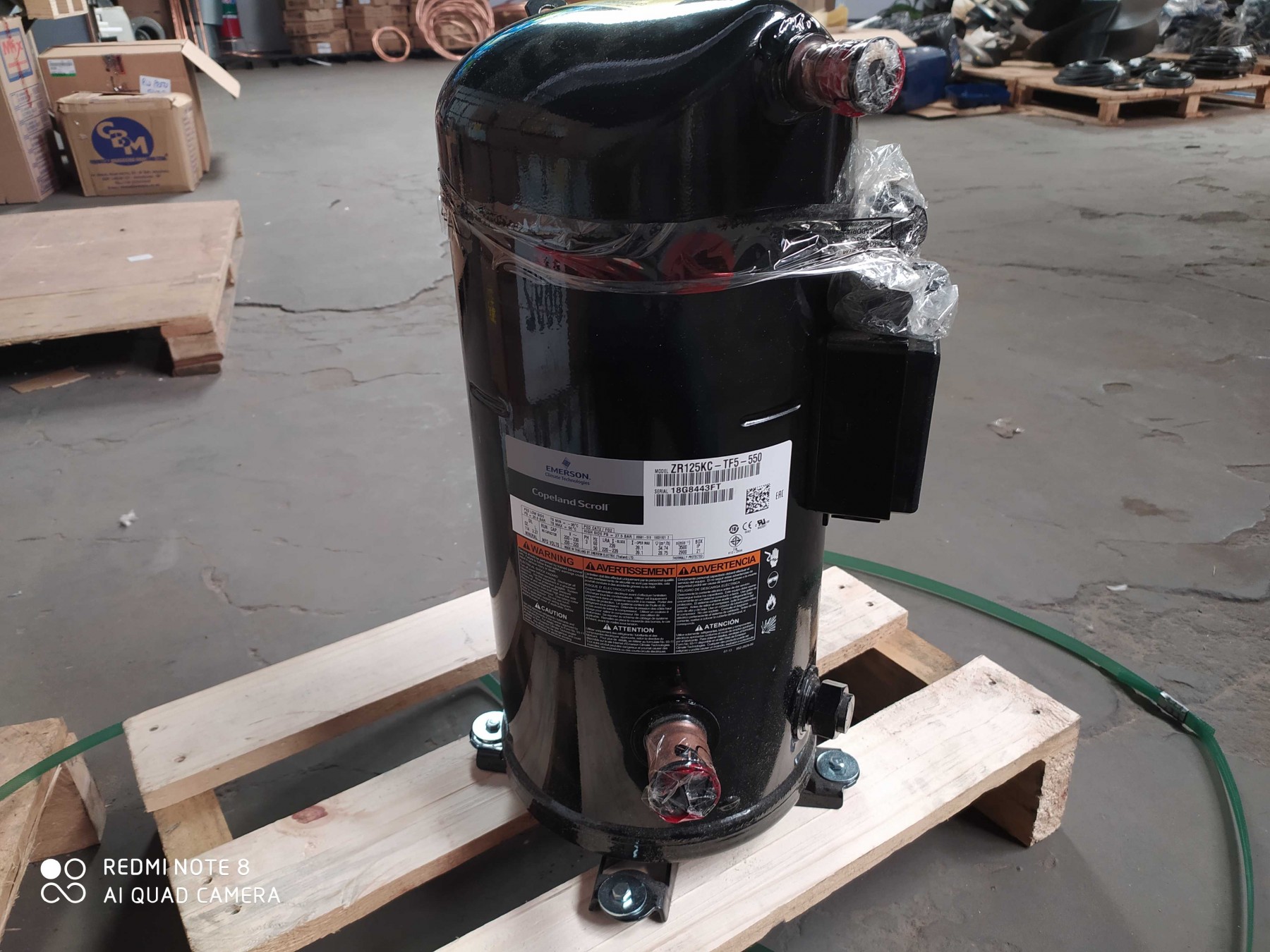 COMPRESSOR COPELAND SCROLL 10,5 TR ZR125KC-TF5-550 ZR125KC-TF5- 220/3 SOLDA  TRI