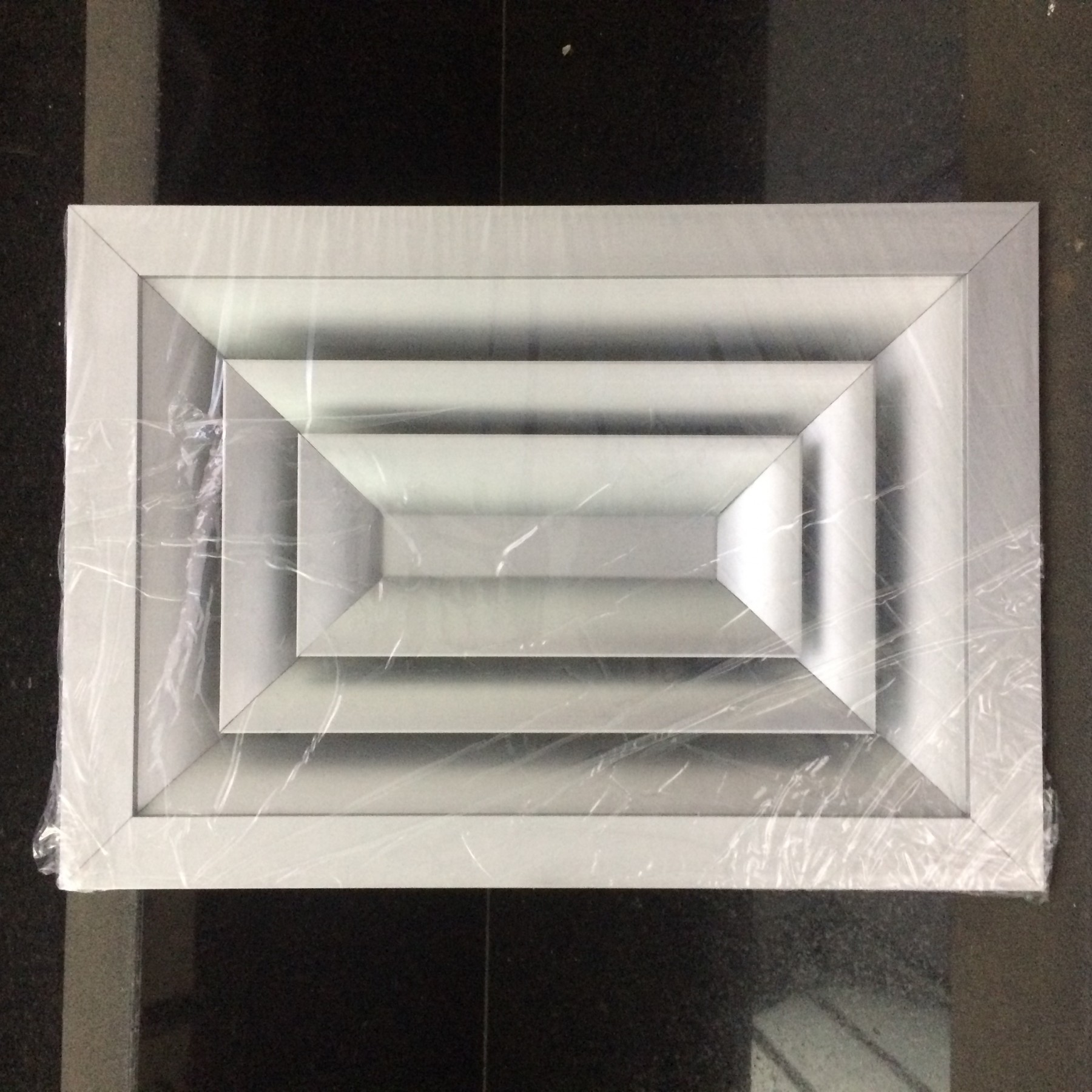 DIFUSOR RETANGULAR 310 X 210 (HB)