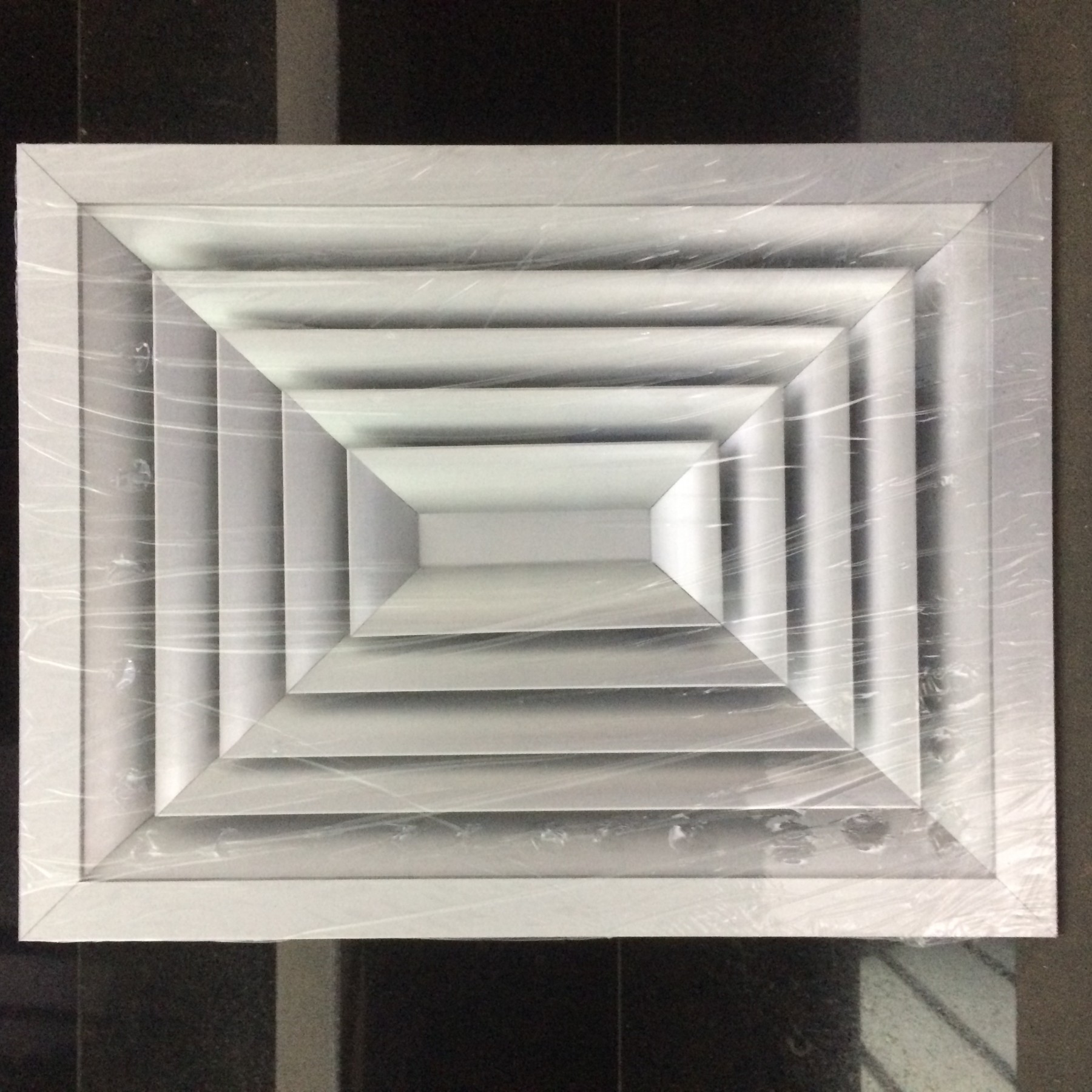 DIFUSOR RETANGULAR 300 X 400 (HB)