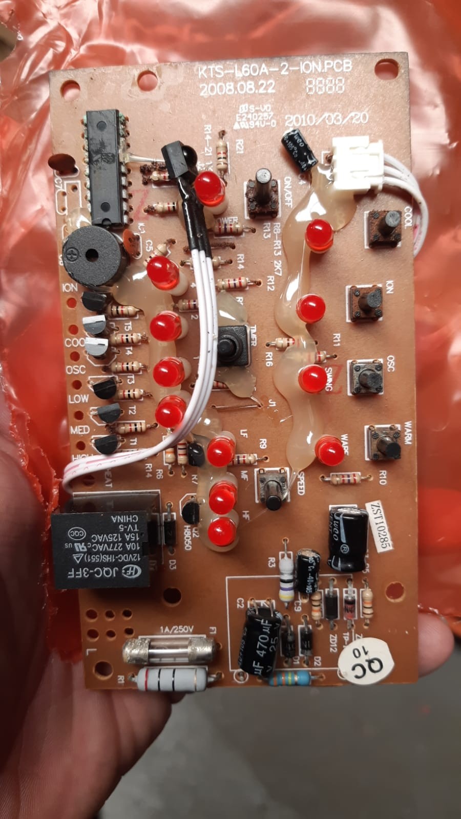 PLACA KOMECO DISPLAY CLIMATIZADOR KC 07 LFC G1 G2 110 V(CINZA)