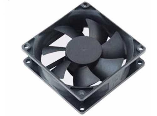 COOLER BEBEDOURO LATINA 12 V (92X92X25)