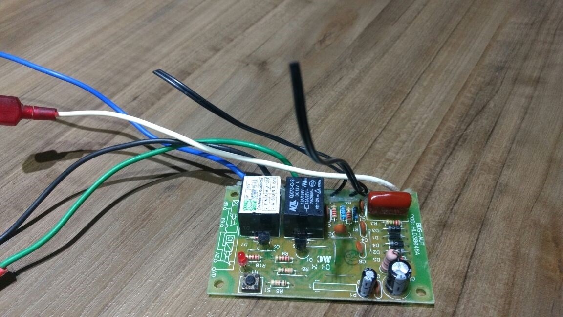 PLACA HITACHI (RELE) EVAP RAP 48 60 B7L K7 (RELE PROTECAO)