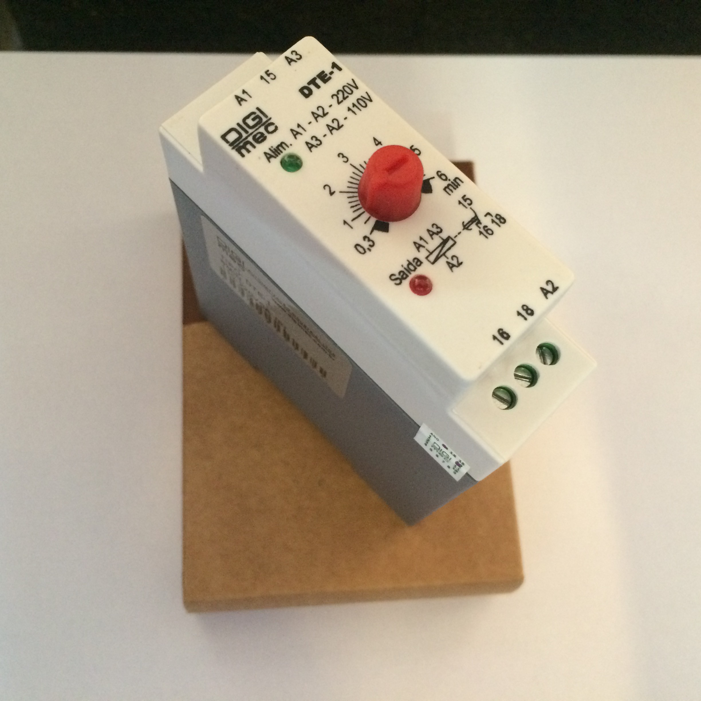 RELE DE TEMPO DIGIMEC 6 MIN 90-240V