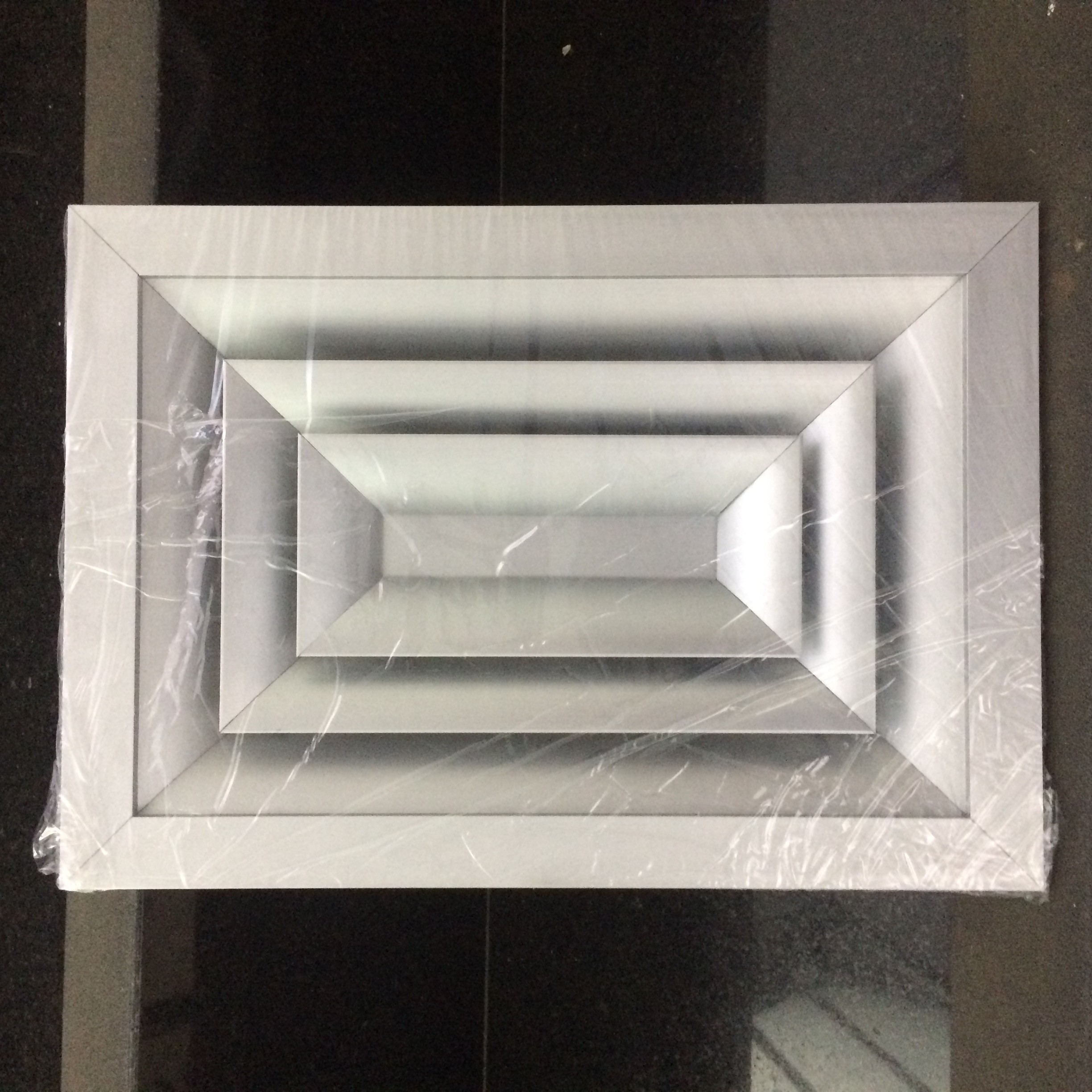 DIFUSOR RETANGULAR 310 X 210 (HB)